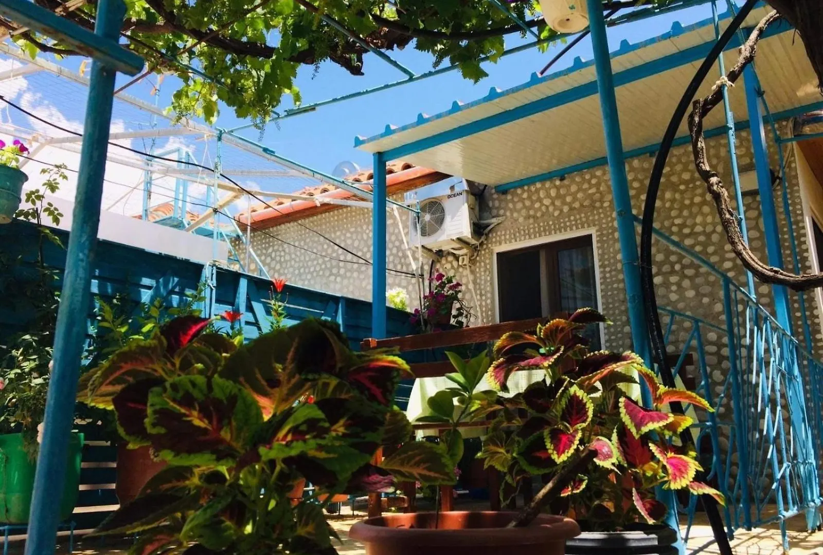 Konukevi Relaxation Place Himarë
