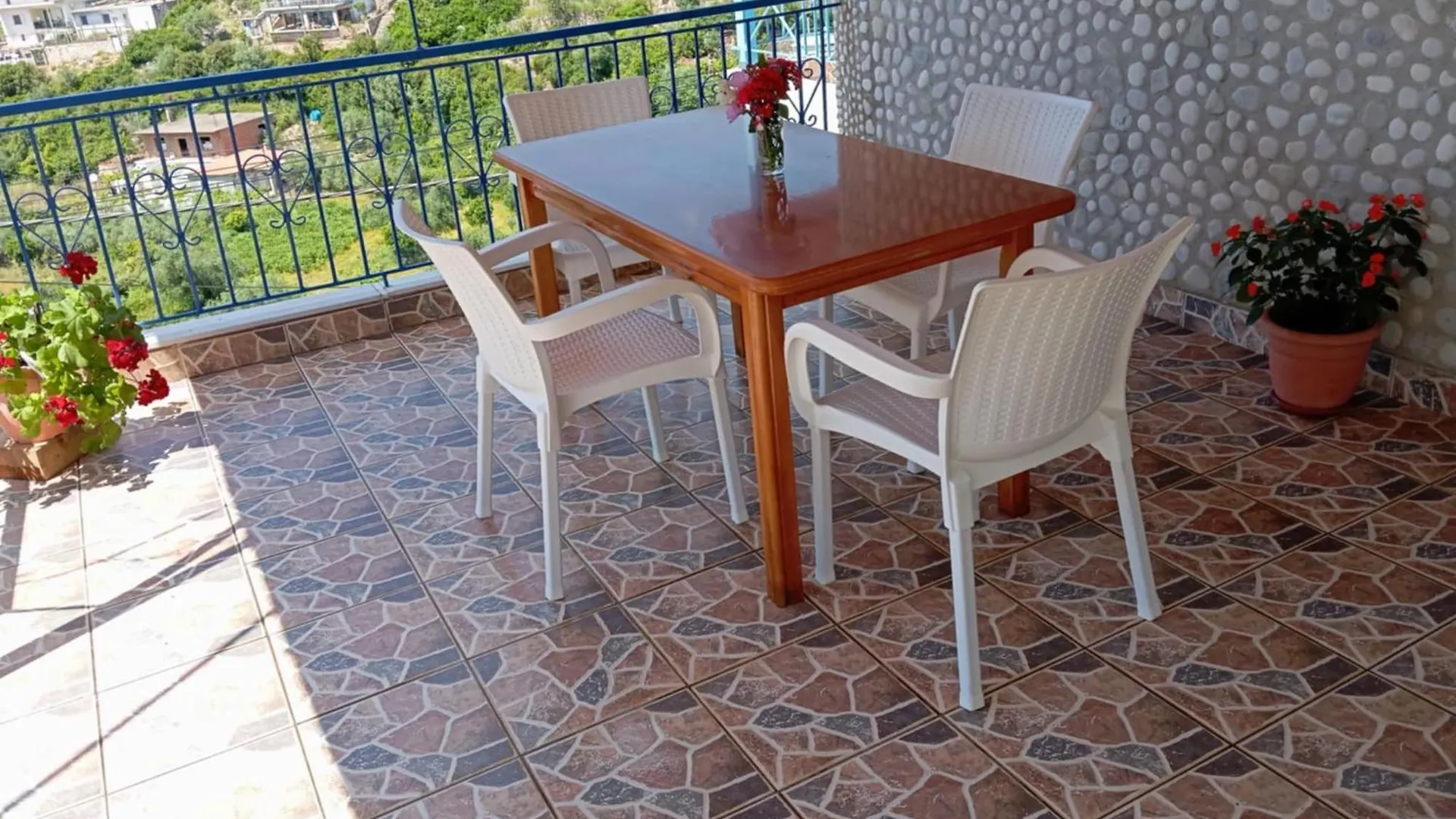 Konukevi Relaxation Place Himarë